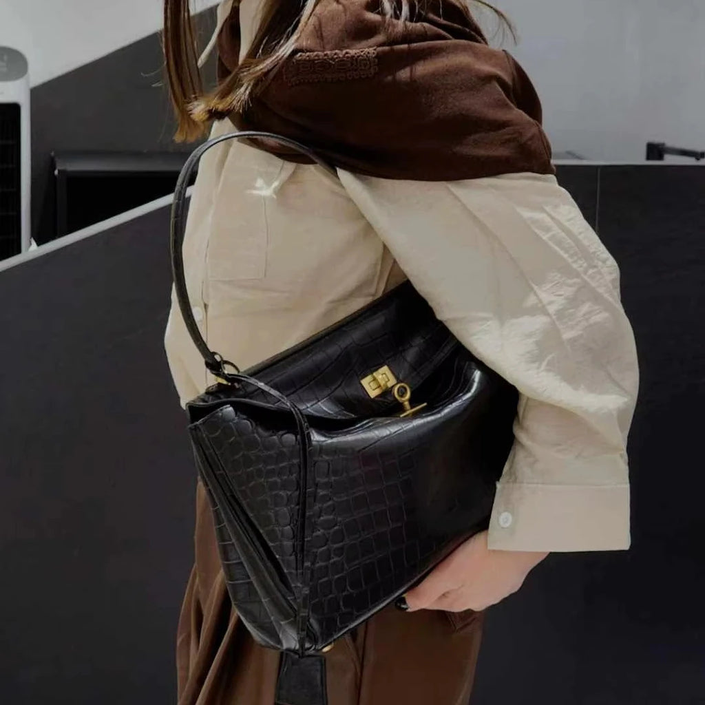 model carrying designer bag, Women's Genuine Leather Satchel Bag.